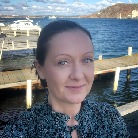 Porträttbild på Cajsa Torell.